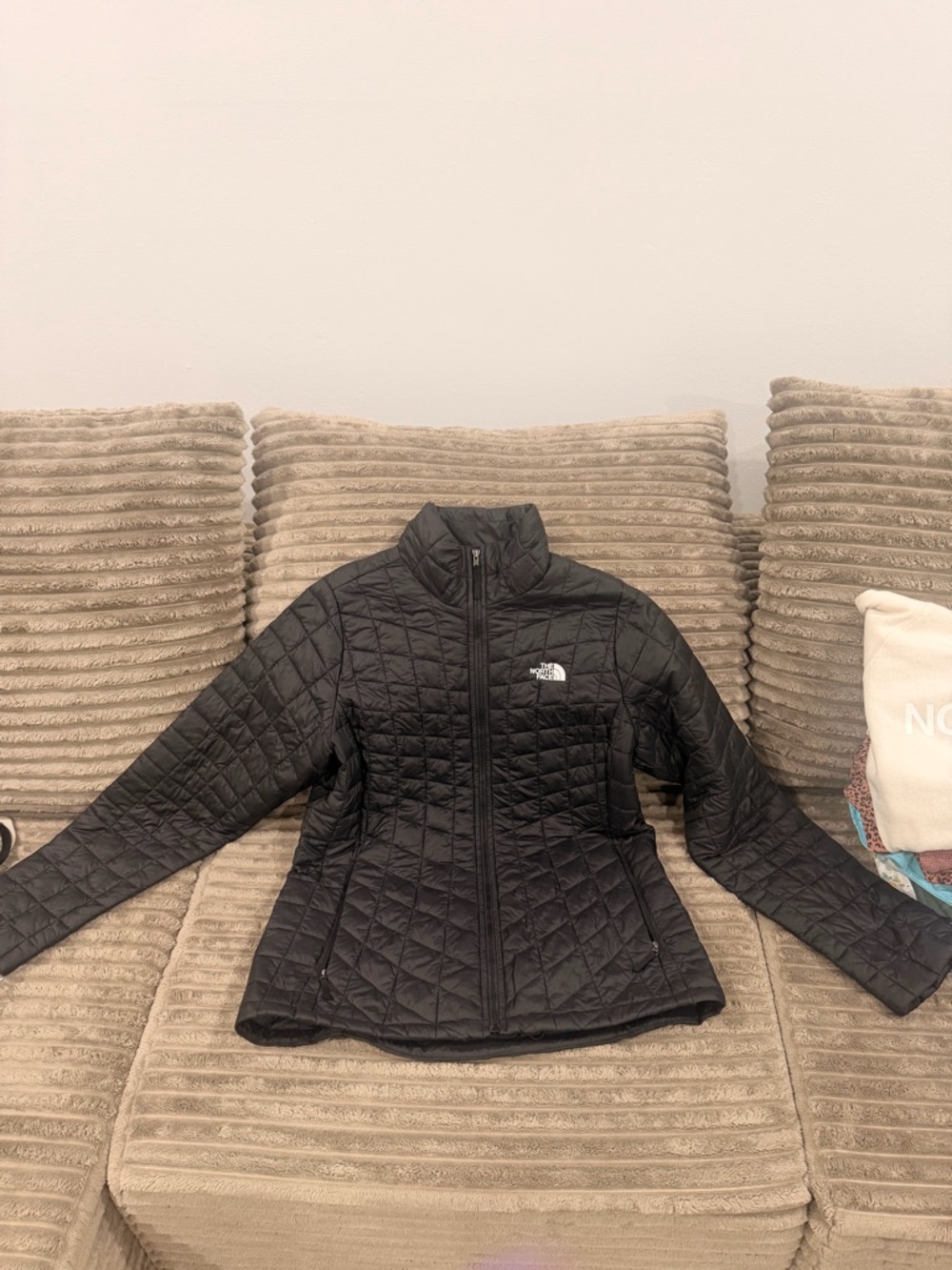 The North Face Women's Black Quilted Lightweight Puffer Jacket
